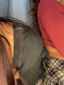 SweetTiana  online show from April 2026 11:18:02 PM