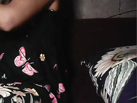 Snapshot of _sweetbabe23 chatting on June 2026 04:00:02 PM sweetbabe23 online show from June 2026 04:00:02 PM