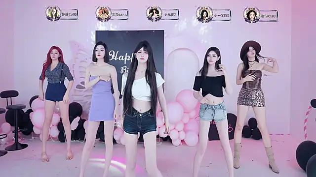 Snapshot of TY-002 chatting on June 2026 11:26:02 AM TY-002 online show from June 2026 11:26:02 AM