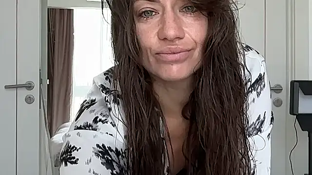 missRorian online show from April 2026 04:52:01 AM