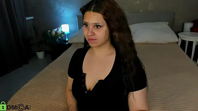 nicolewoss online show from July 2026 12:07:01 PM