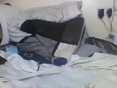 Pettyass254 online show from April 2026 10:56:02 PM