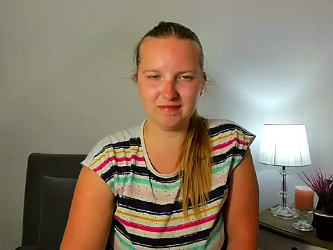 Snapshot of RoseTeacherX chatting on May 2026 05:10:02 PM RoseTeacherX online show from May 2026 05:10:02 PM