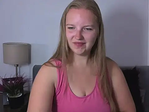 Snapshot of RoseTeacherX chatting on July 2026 07:45:01 AM RoseTeacherX online show from July 2026 07:45:01 AM