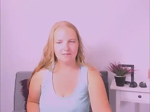 Snapshot of RoseTeacherX chatting on August 2026 05:06:01 PM RoseTeacherX online show from August 2026 05:06:01 PM