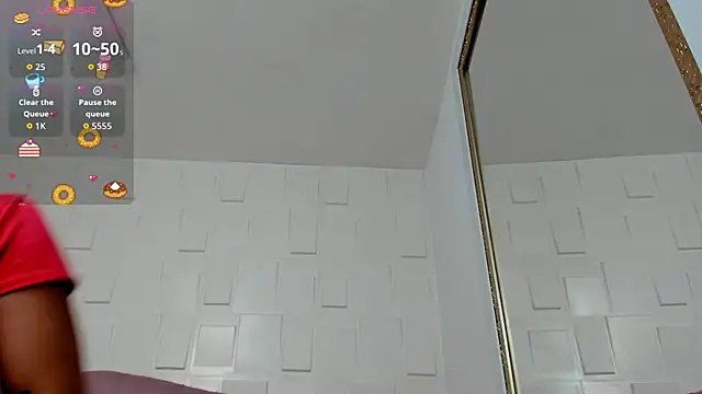 KimberlyBoonee online show from May 2026 07:33:02 PM