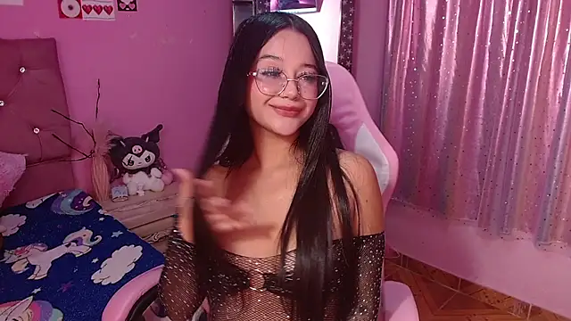 Alannaa moore7 online show from April 2026 07:14:02 AM