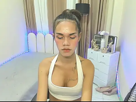 Snapshot of Seductive_aliyah chatting on June 2026 06:24:02 PM Seductive aliyah online show from June 2026 06:24:02 PM