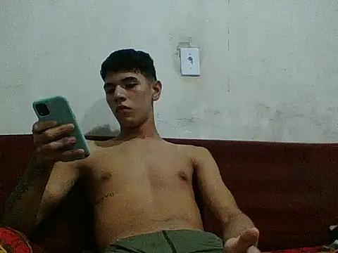 Kisandrel online show from April 2026 02:43:01 PM