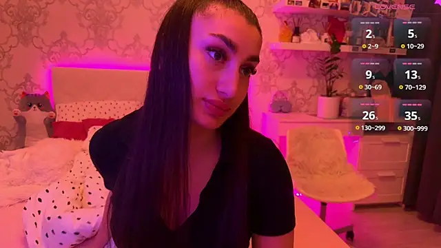 Snapshot of MyNaomi chatting on June 2026 09:57:01 PM MyNaomi online show from June 2026 09:57:01 PM