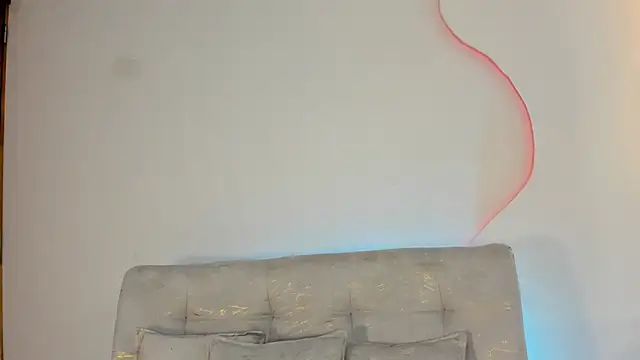 Aohomlester  online show from April 2026 02:18:02 PM