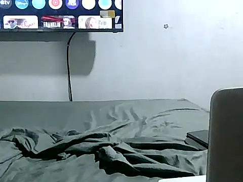 MOPRI1988 online show from April 2026 12:12:01 AM