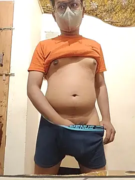 hot boy995 online show from August 2026 03:55:01 PM