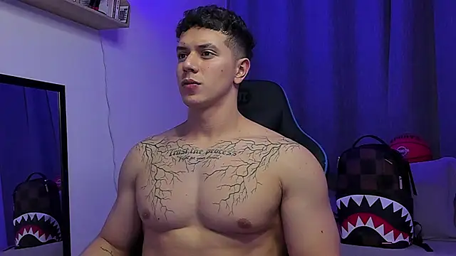 Snapshot of ASHTON_HILS chatting on July 2026 01:24:02 AM ASHTON HILS online show from July 2026 01:24:02 AM
