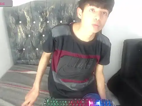 alex it0 online show from April 2026 07:17:02 PM