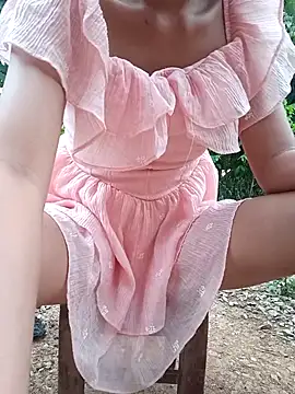 Snapshot of Elena_Mia chatting on June 2026 10:47:02 PM Elena Mia online show from June 2026 10:47:02 PM