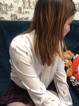 Chill Babe online show from April 2026 01:37:01 PM