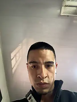 willclayy online show from May 2026 12:12:02 PM