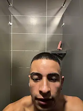 willclayy online show from July 2026 03:03:02 PM