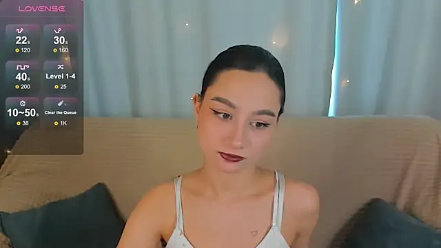Snapshot of AndreaJohnsons chatting on May 2026 06:51:02 AM AndreaJohnsons online show from May 2026 06:51:02 AM