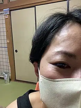 rin2432 online show from April 2026 06:10:01 PM