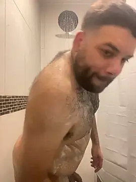 NaughtyVelocity502 online show from April 2026 11:40:02 PM