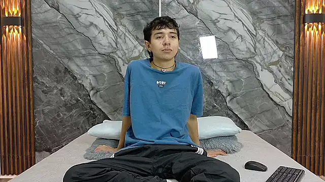 NoahWalker   online show from July 2026 11:12:02 AM