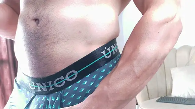 Aroon connor1 online show from April 2026 06:10:01 PM