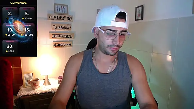 Snapshot of andders_ chatting on May 2026 12:49:01 AM andders online show from May 2026 12:49:01 AM