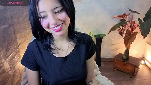 lsa dolly nyx online show from May 2026 05:40:02 PM
