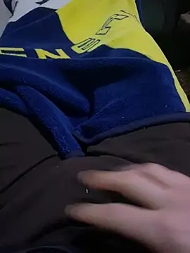 youngdick13 online show from April 2026 07:03:01 PM