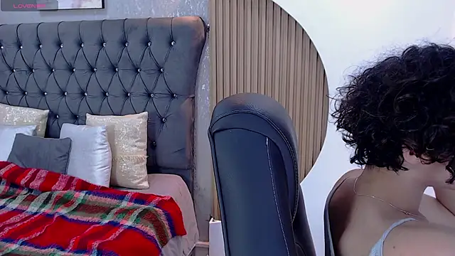 Anaciet Evans online show from July 2026 04:30:02 AM
