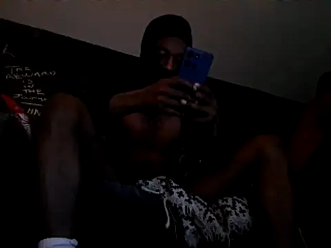 SkinnnyBlack online show from April 2026 05:03:01 AM