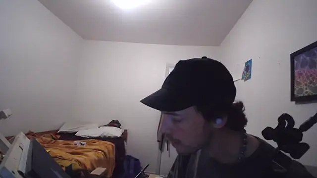 Snapshot of JohnnyMoves chatting on May 2026 03:45:02 AM JohnnyMoves online show from May 2026 03:45:02 AM