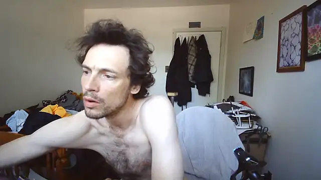 Snapshot of JohnnyMoves chatting on June 2026 05:36:02 PM JohnnyMoves online show from June 2026 05:36:02 PM