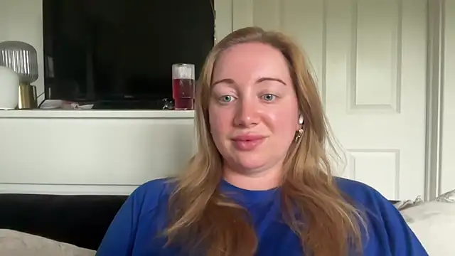 arielsweetieee online show from June 2026 06:39:02 PM