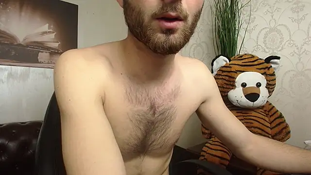 KyloEast online show from April 2026 04:37:01 AM