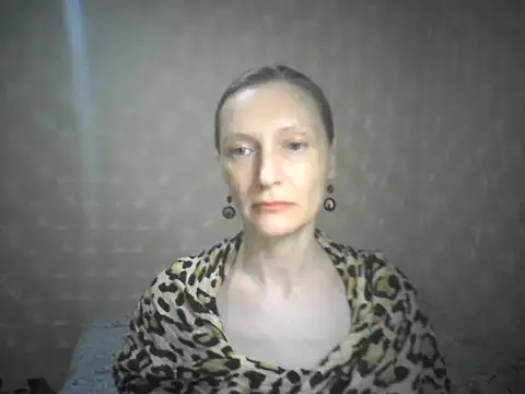 Snapshot of LunaBelle8 chatting on April 2026 06:03:02 PM LunaBelle8 online show from April 2026 06:03:02 PM