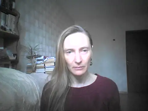 Snapshot of LunaBelle8 chatting on May 2026 02:44:02 PM LunaBelle8 online show from May 2026 02:44:02 PM