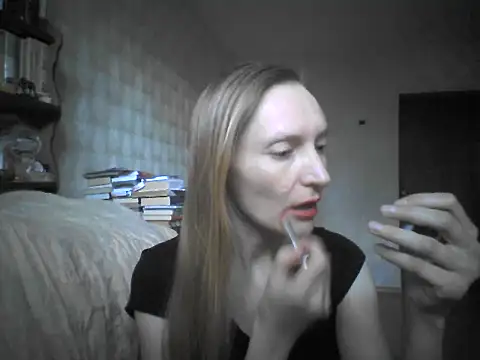 Snapshot of LunaBelle8 chatting on June 2026 04:56:02 PM LunaBelle8 online show from June 2026 04:56:02 PM