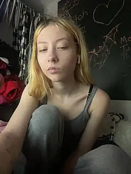 Spoilmedaddy732 online show from April 2026 09:28:02 PM