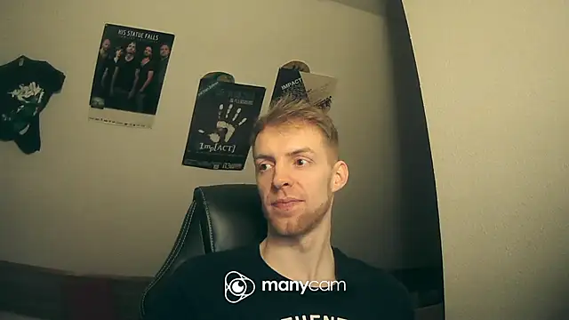 Snapshot of Milkyman7 chatting on December 2024 10:39:02 PM Milkyman7 online show from December 2024 10:39:02 PM