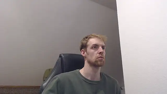 Snapshot of Milkyman7 chatting on October 2025 07:12:02 PM Milkyman7 online show from October 2025 07:12:02 PM