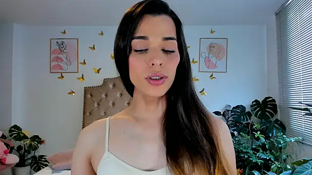 bella grego online show from June 2026 05:45:01 PM