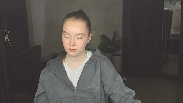 ValeriSunny online show from April 2026 05:38:01 AM