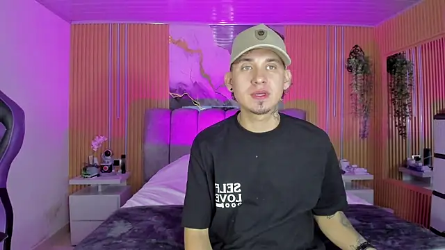 Owen Drake online show from June 2026 01:15:02 AM