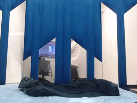 Ian Savage online show from April 2026 03:17:01 AM