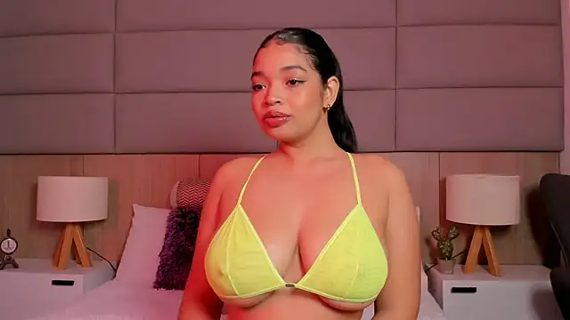 Snapshot of LilyFoox chatting on May 2026 12:45:02 PM LilyFoox online show from May 2026 12:45:02 PM