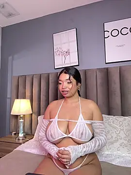Snapshot of LilyFoox chatting on June 2026 01:50:02 PM LilyFoox online show from June 2026 01:50:02 PM