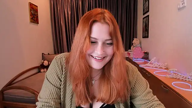 Snapshot of NoraLiin chatting on May 2026 07:41:01 PM NoraLiin online show from May 2026 07:41:01 PM